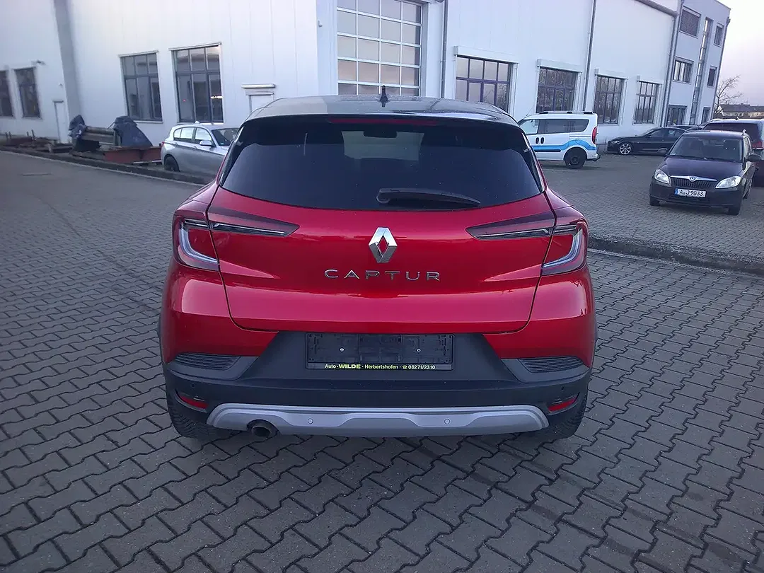 Renault Captur - Thumbnail 8