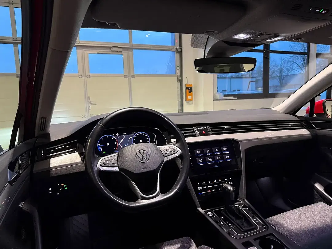 Volkswagen Passat Variant - Thumbnail 6