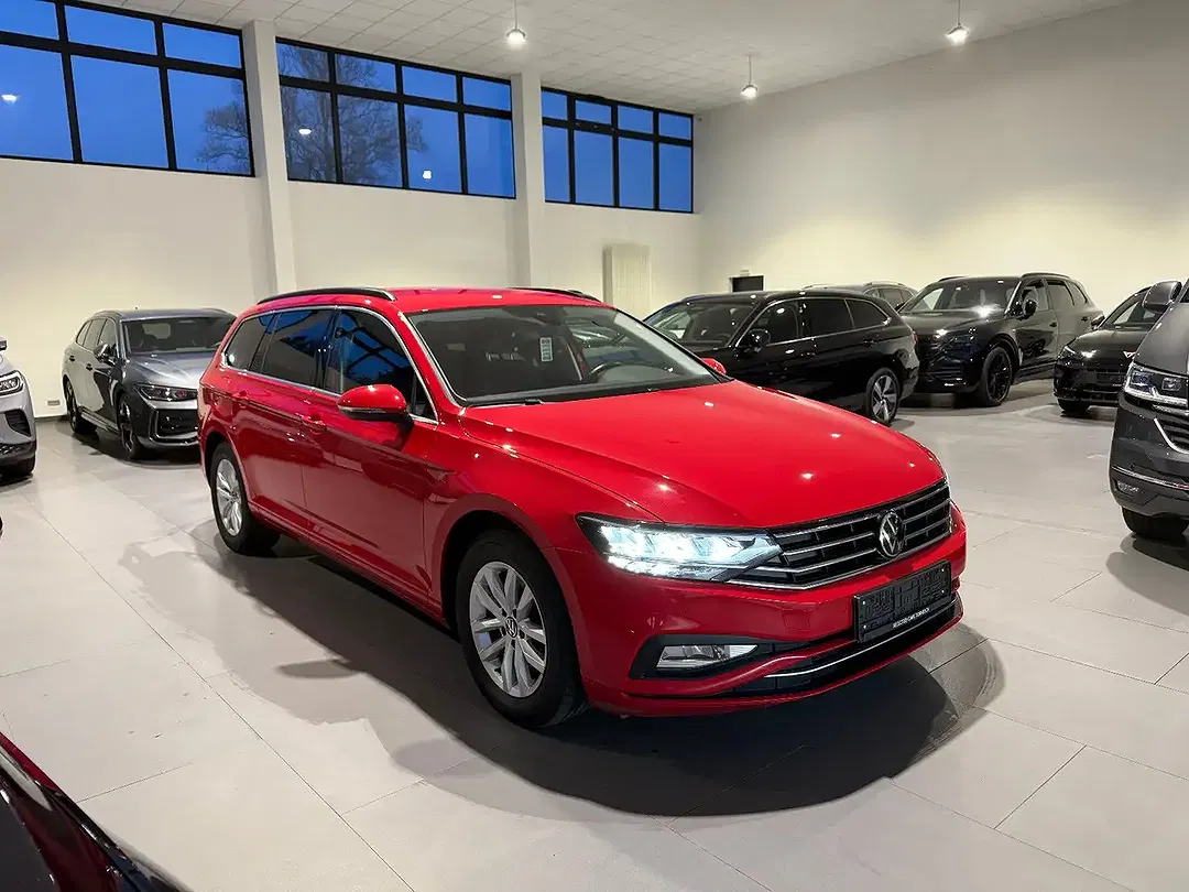 Volkswagen Passat Variant 2.0 TDI DSG Business - foto 2