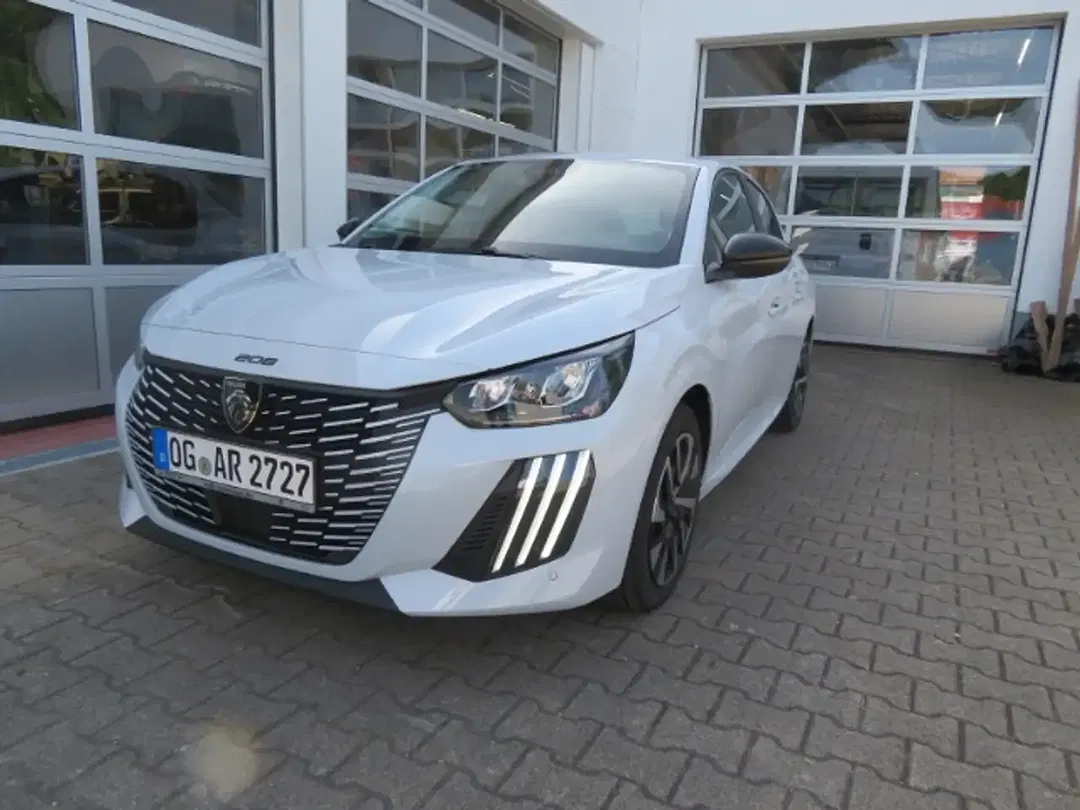 Peugeot 208 - Thumbnail 1