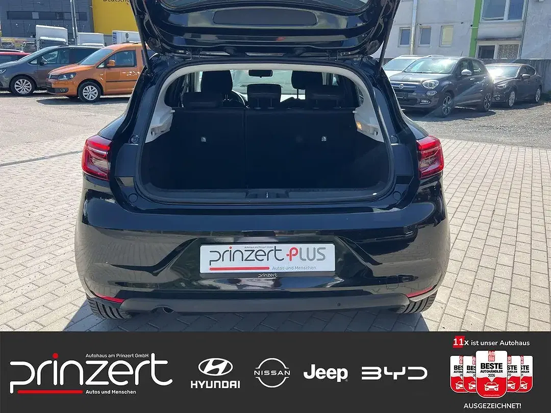 Renault Clio - Thumbnail 14