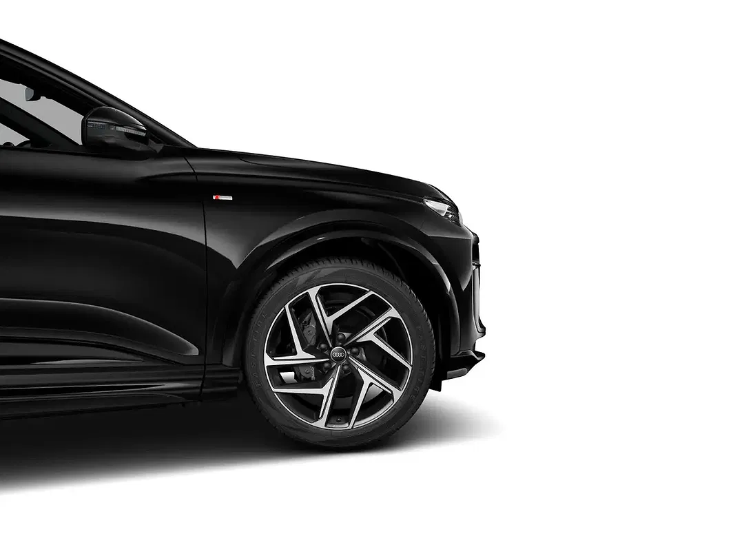 Audi Q6 e-tron - Thumbnail 3