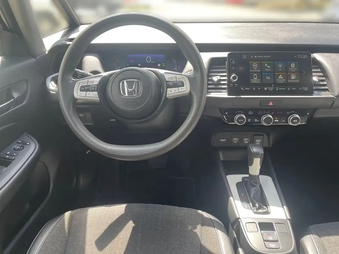 Honda Jazz - Thumbnail 11