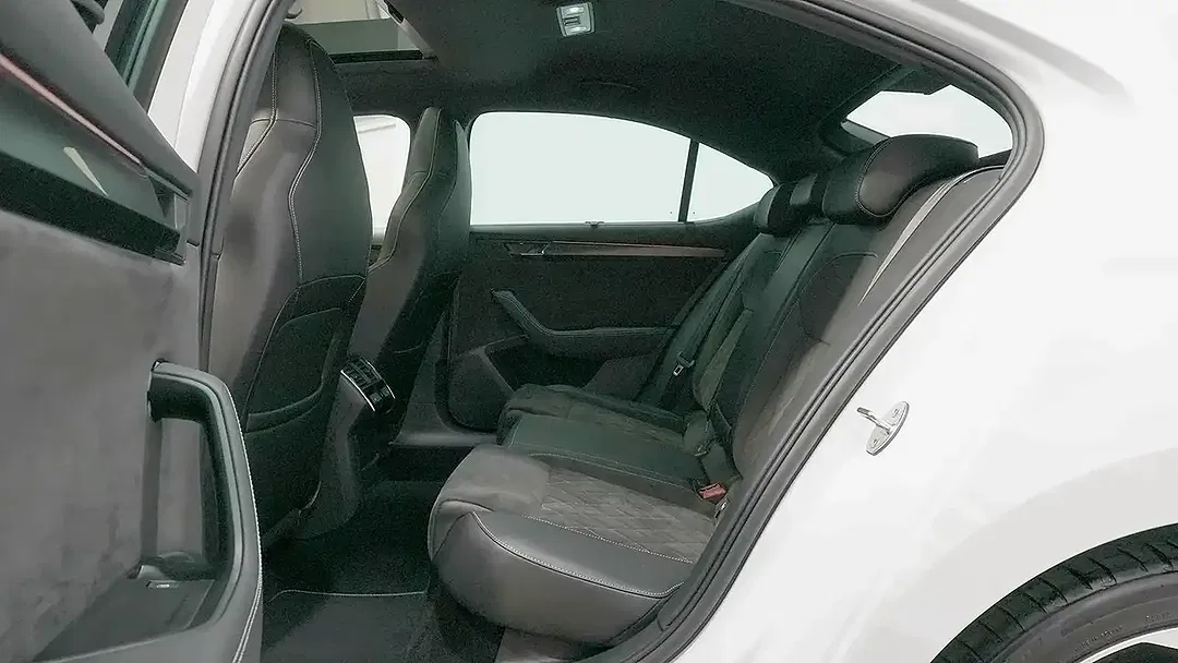 Skoda Superb 2.0 TSI 4x4 Sportline - foto 15