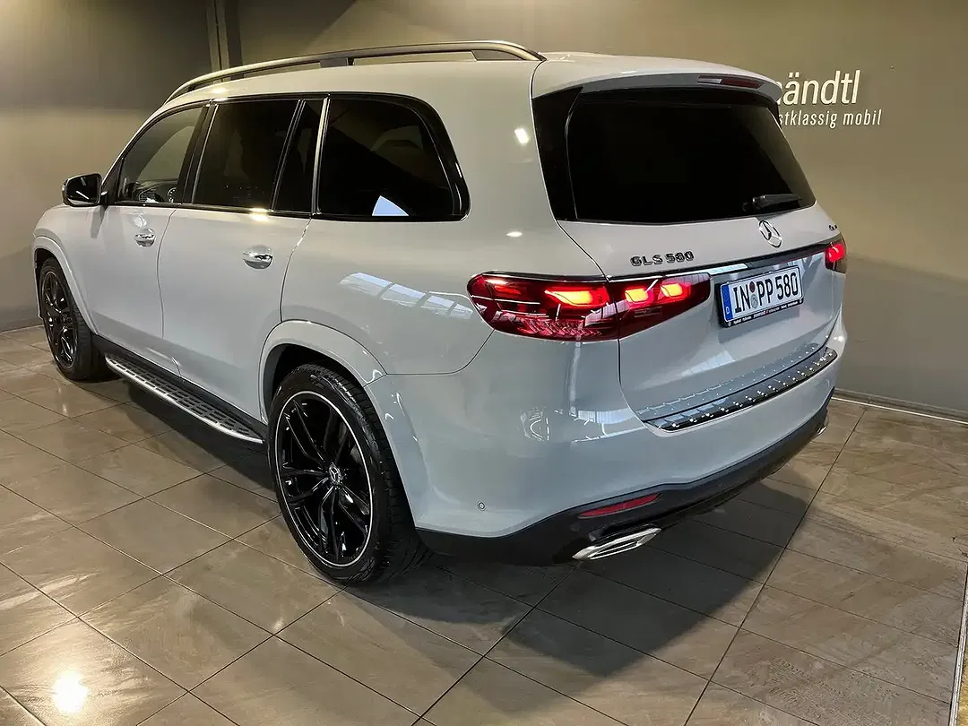 Mercedes-Benz GLS 580 AMG Night - foto 1
