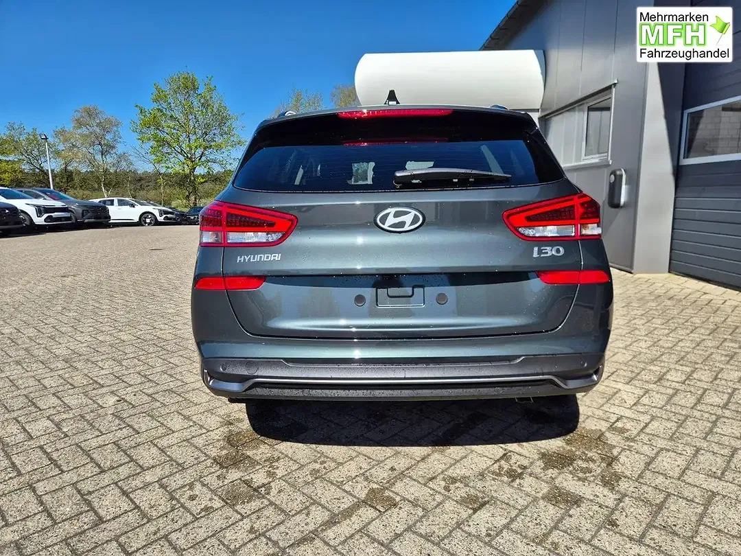 Hyundai i30 - Thumbnail 4