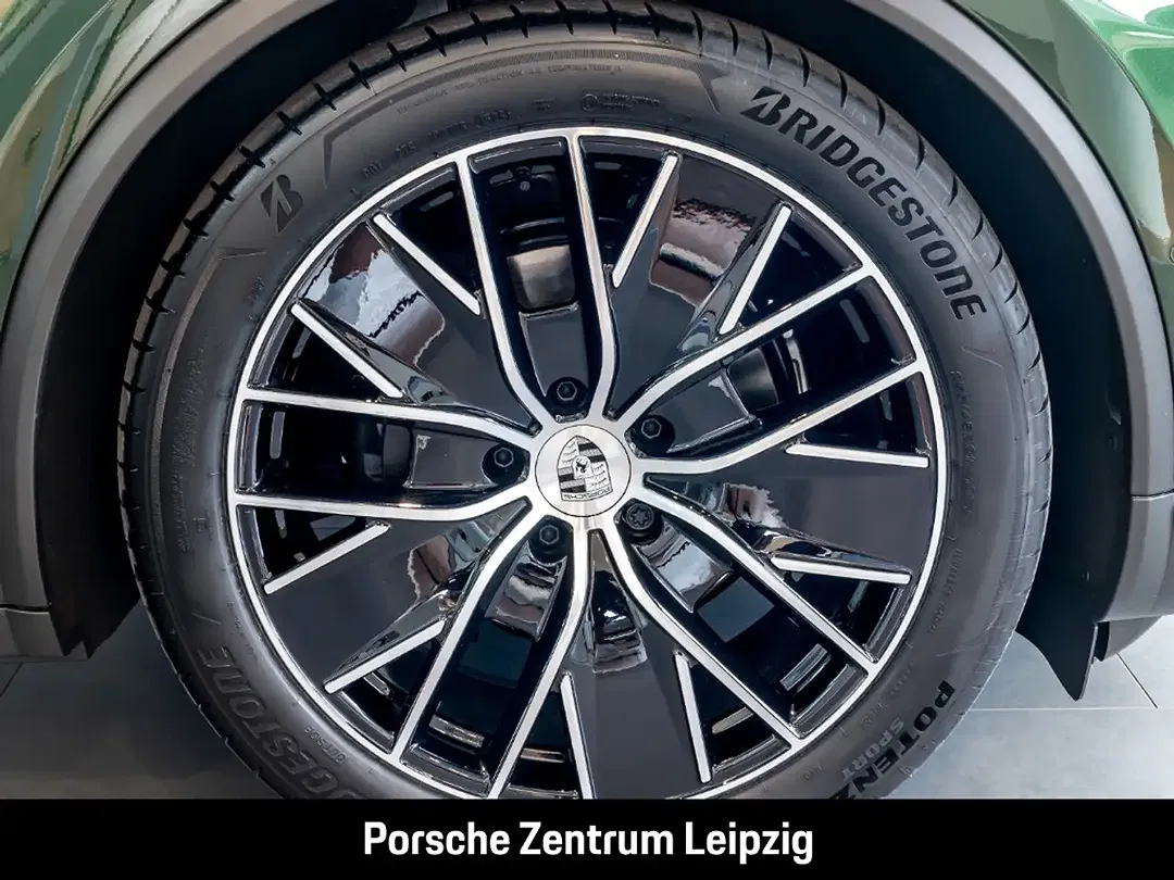 Porsche Macan - Thumbnail 10