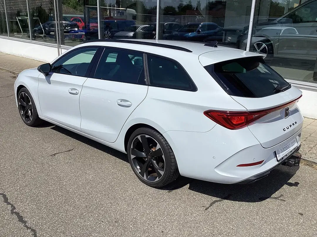 CUPRA Leon - Thumbnail 2