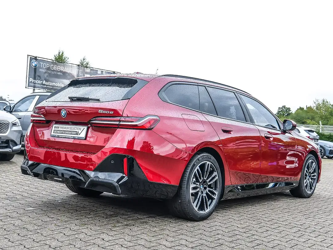 BMW 550 - Thumbnail 2