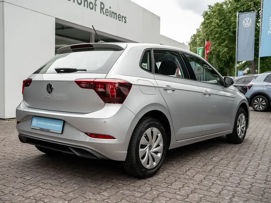 Volkswagen Polo - Thumbnail 4