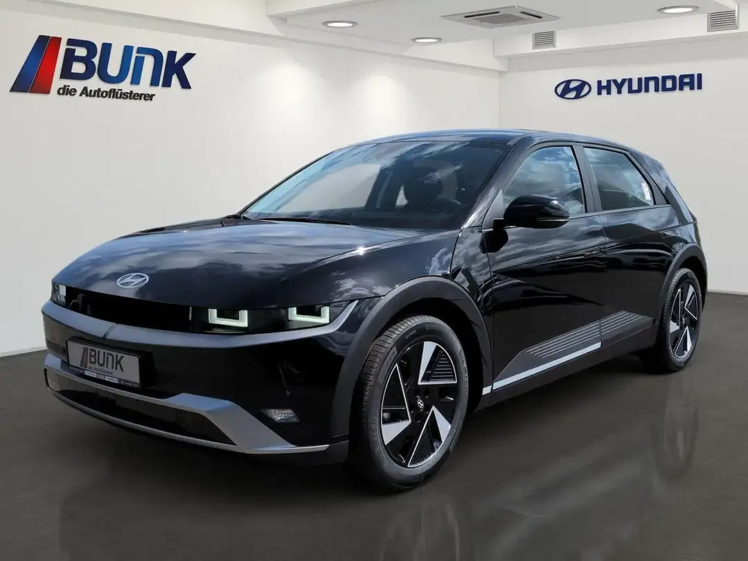 Hyundai IONIQ 5 - Thumbnail 1