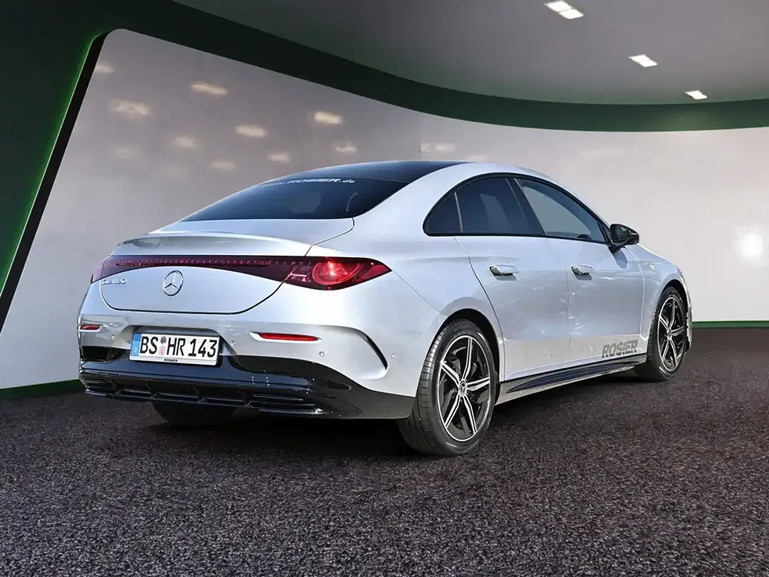 Mercedes-Benz CLA 180 - Thumbnail 4