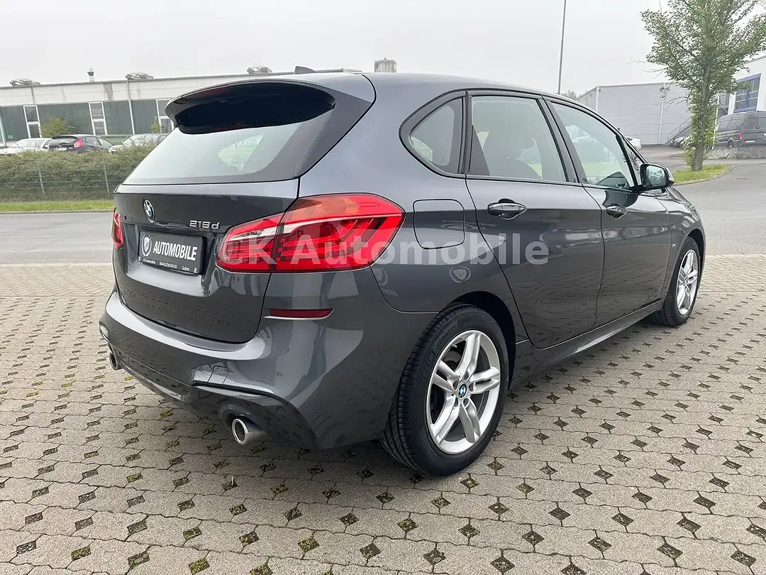 BMW 218 - Thumbnail 3