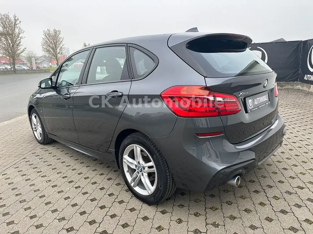 BMW 218 - Thumbnail 4