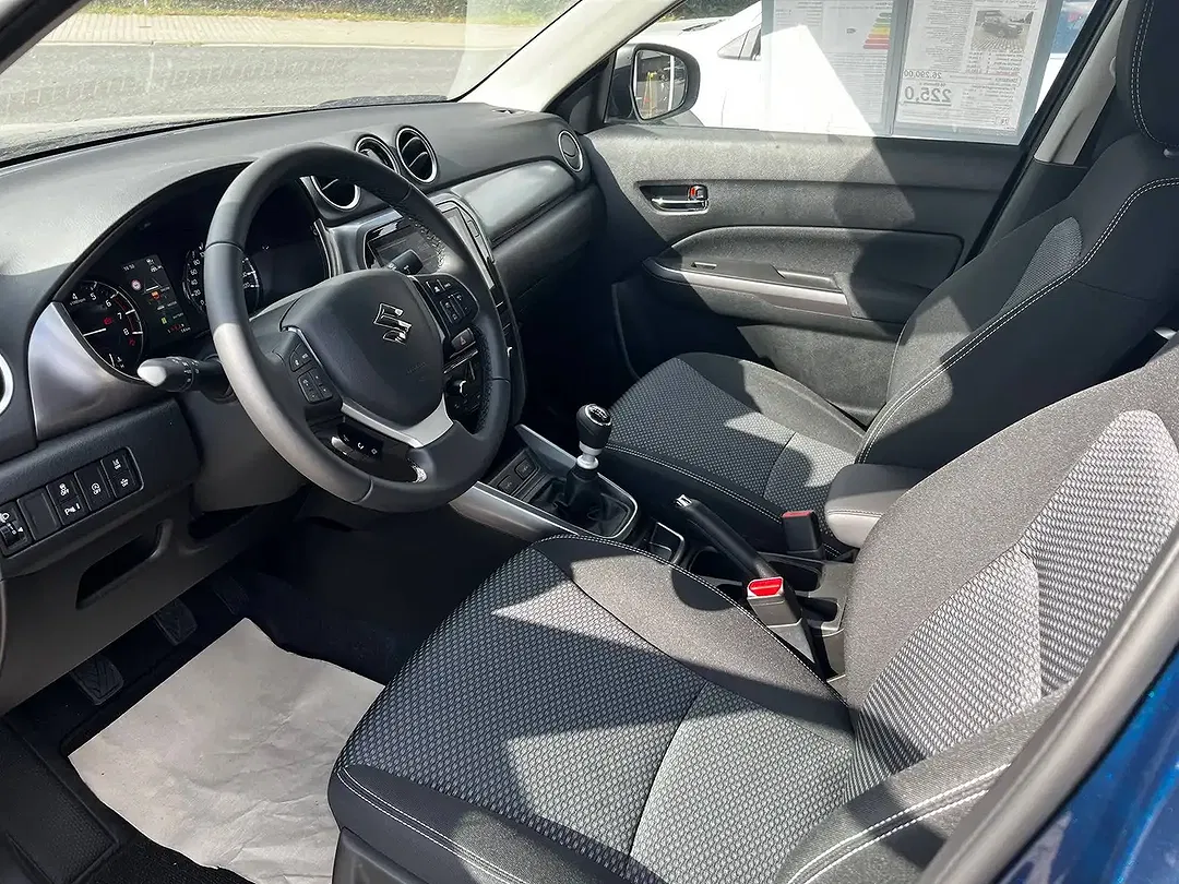 Suzuki Vitara - Thumbnail 8