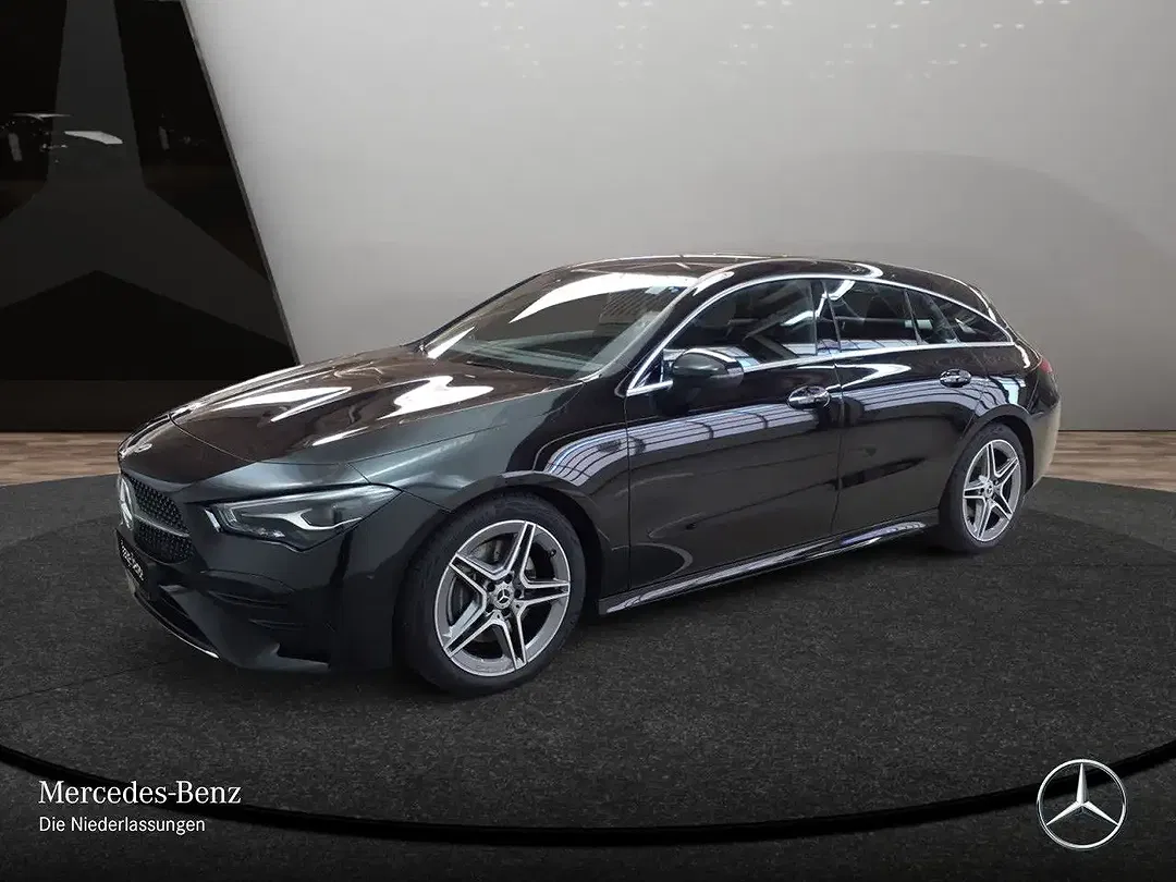Mercedes-Benz CLA 220 - Thumbnail 1