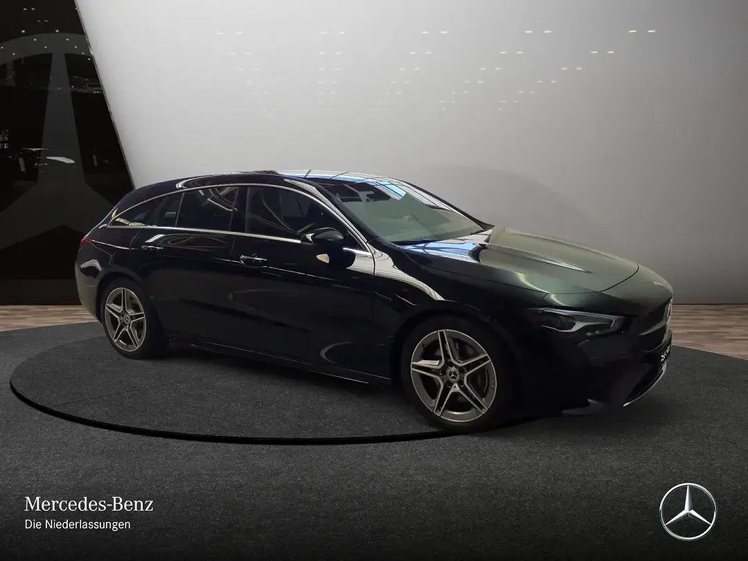 Mercedes-Benz CLA 220 - Thumbnail 4