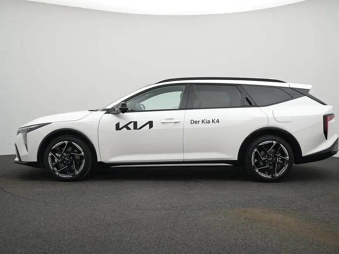 Kia K4 - Thumbnail 3