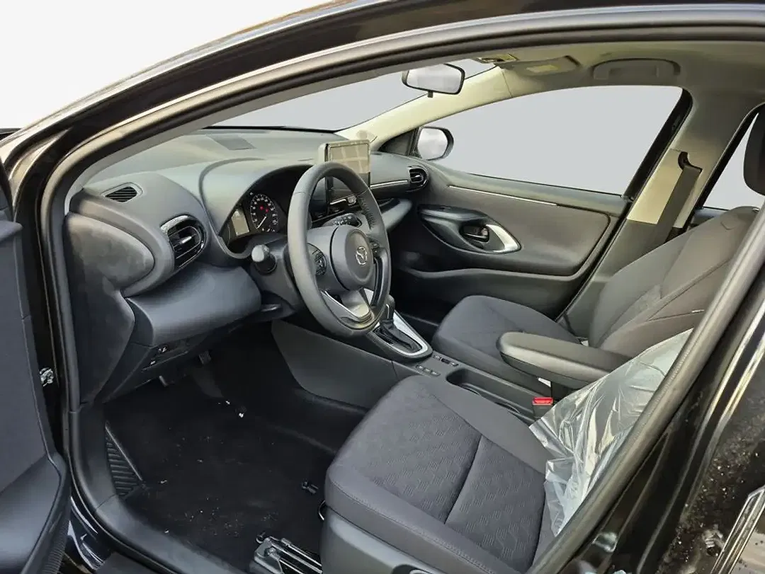 Mazda 2 - Thumbnail 8