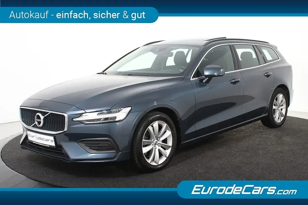 Volvo V60 B3 Momentum - foto 1