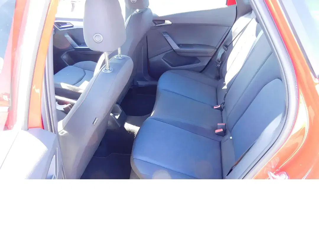 SEAT Arona - Thumbnail 12