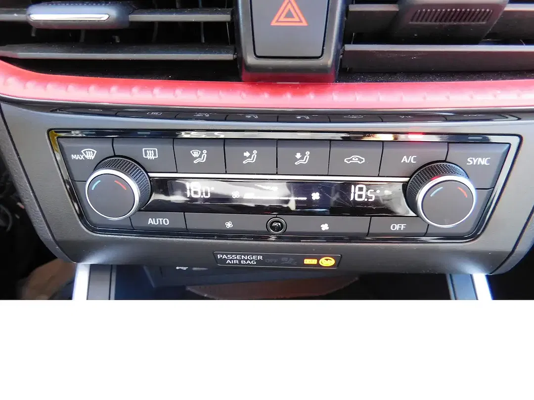 SEAT Arona - Thumbnail 7