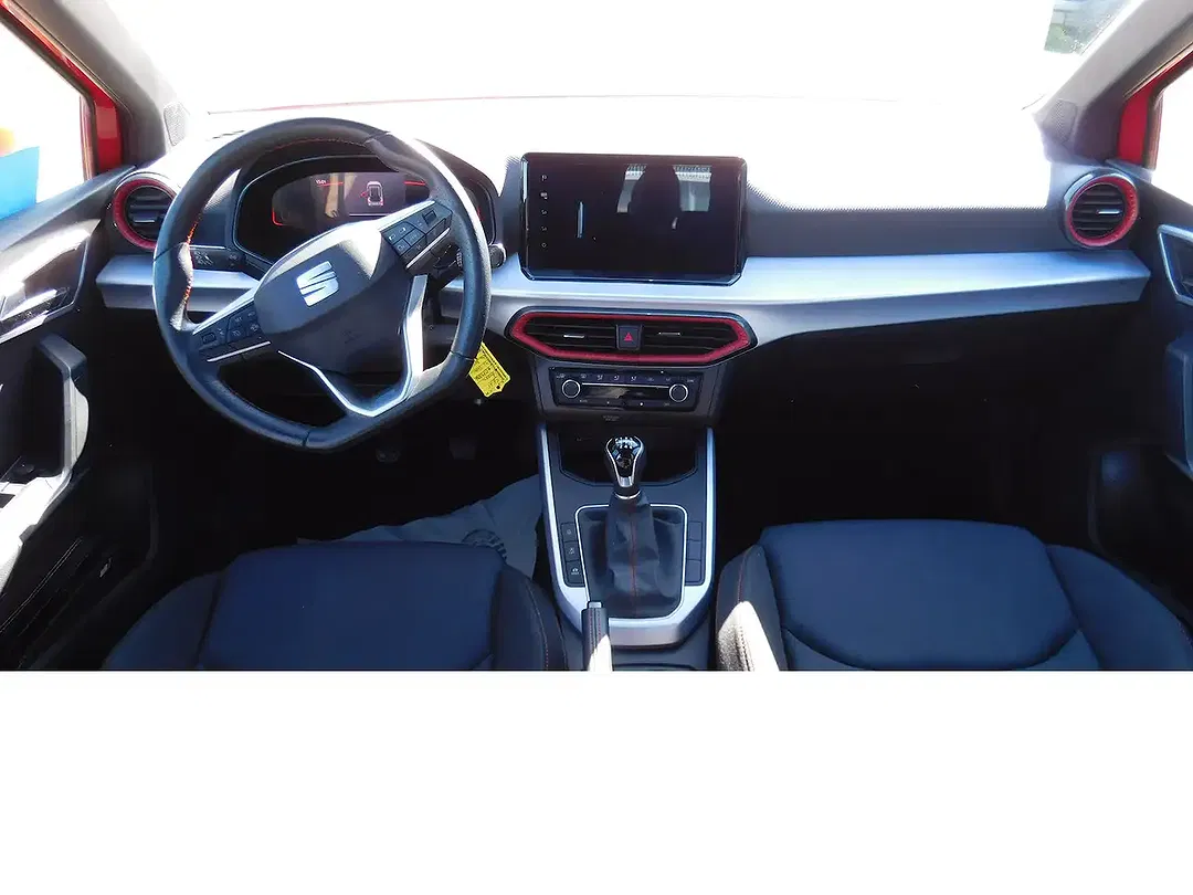 SEAT Arona - Thumbnail 9
