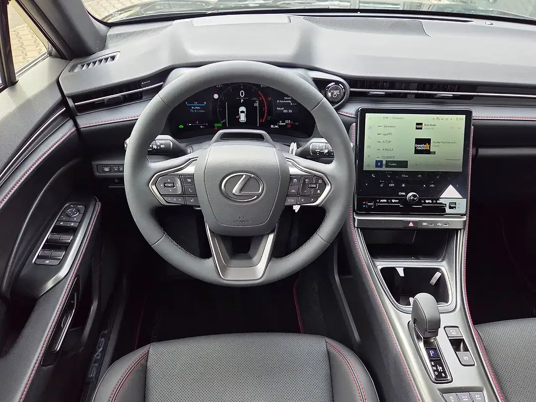 Lexus LBX - Thumbnail 5
