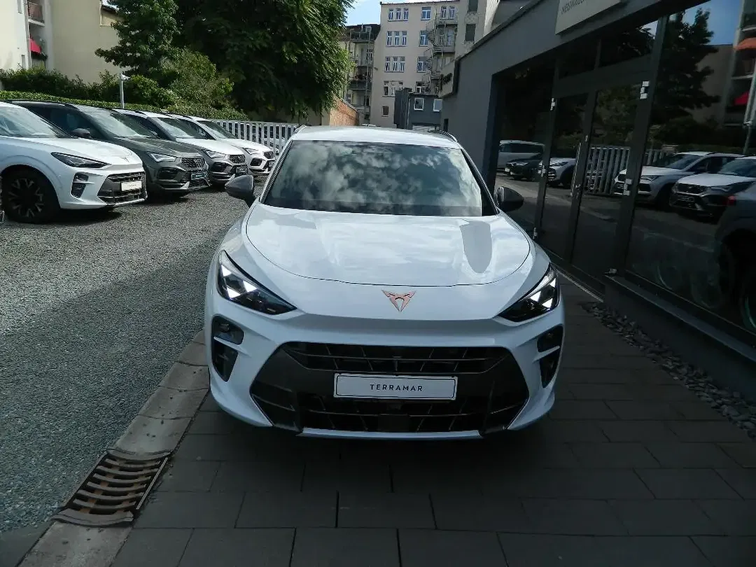 CUPRA Terramar - Thumbnail 2