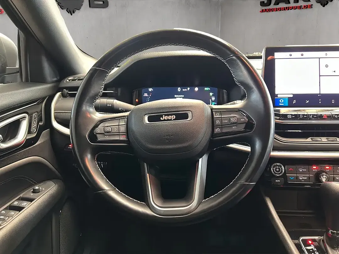 Jeep Compass - Thumbnail 14