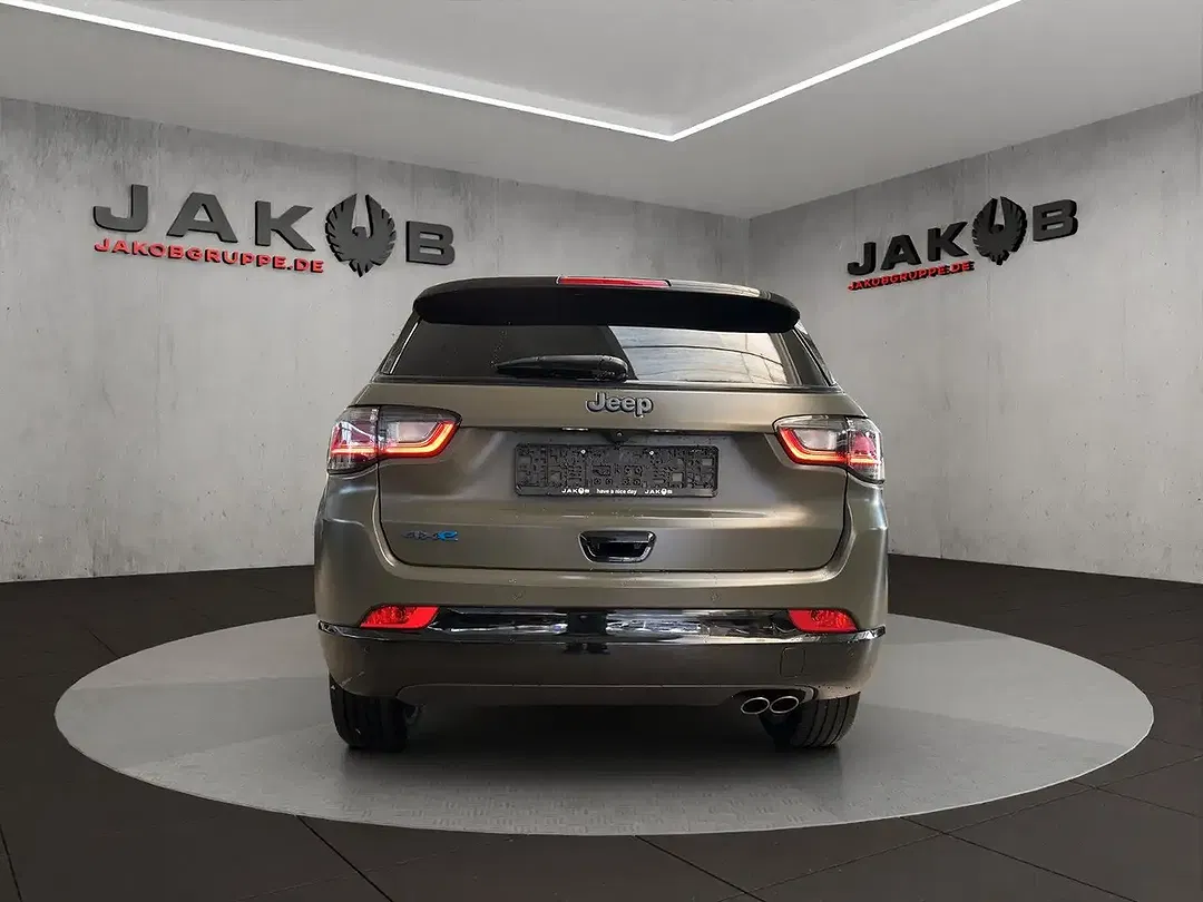 Jeep Compass - Thumbnail 4