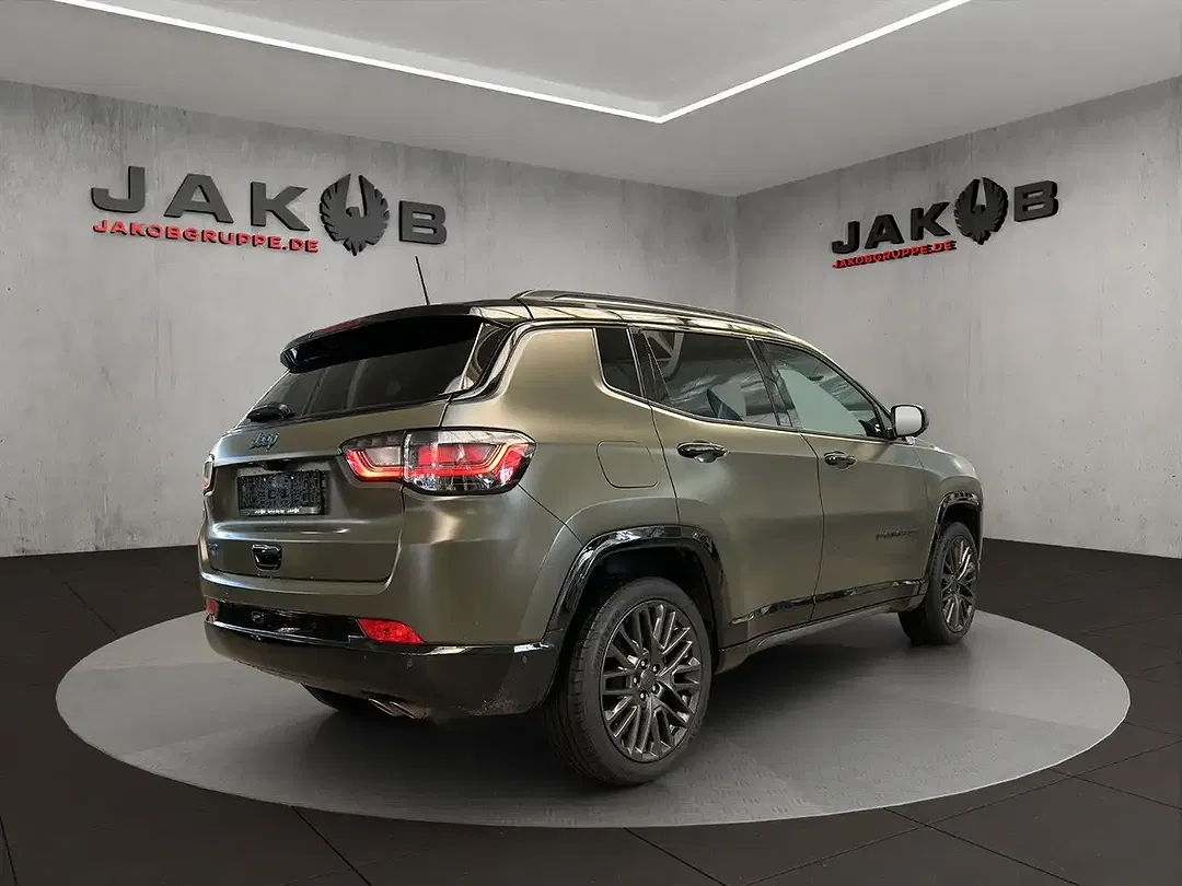 Jeep Compass - Thumbnail 5