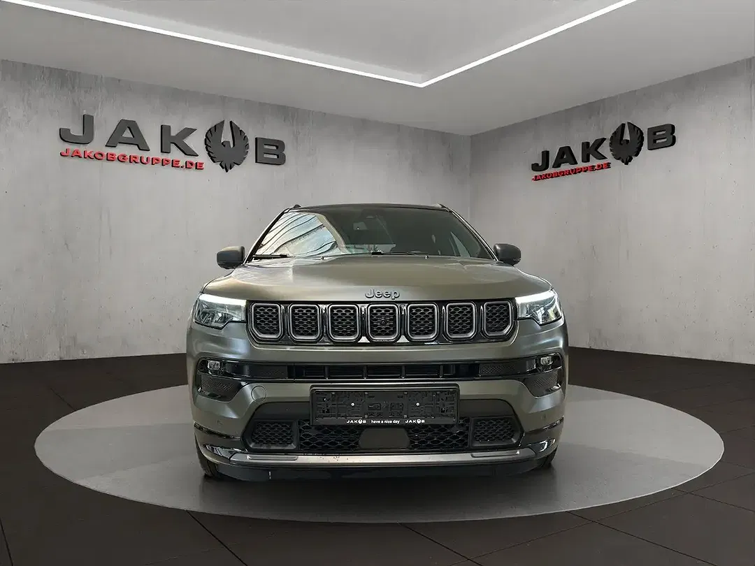 Jeep Compass - Thumbnail 8