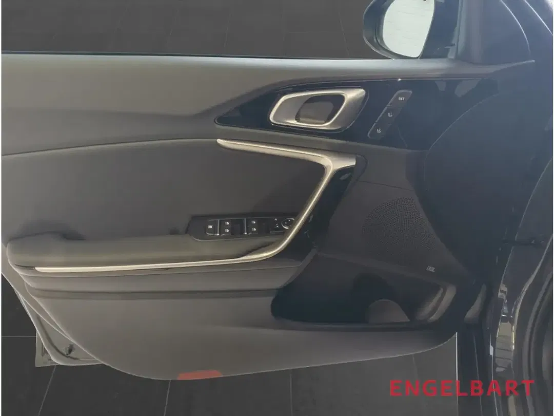 Kia XCeed - Thumbnail 10