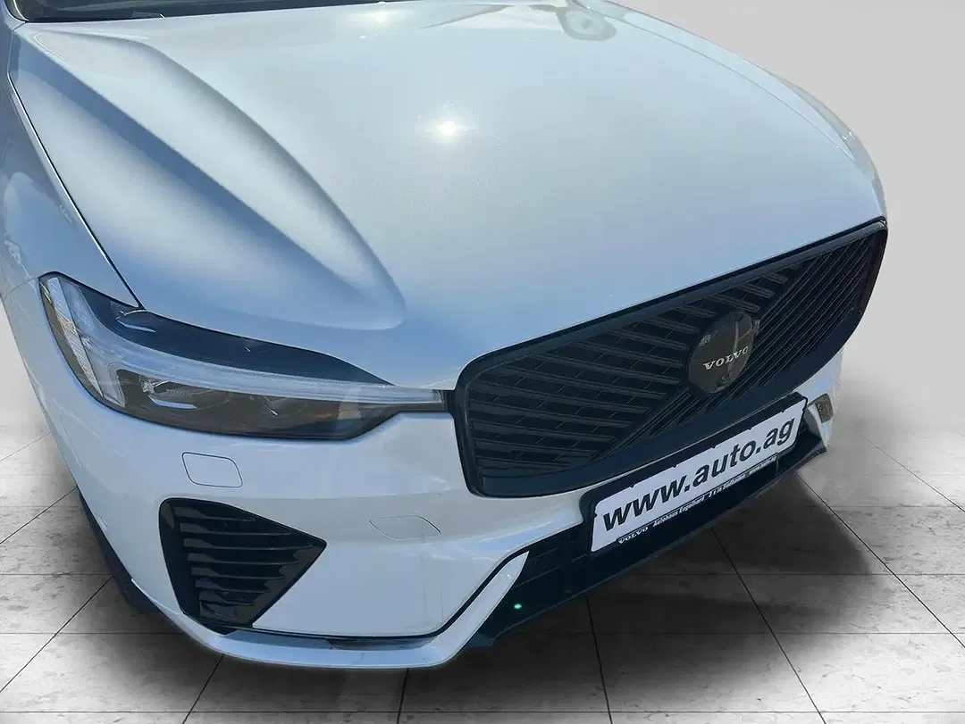 Volvo XC60 - Thumbnail 9