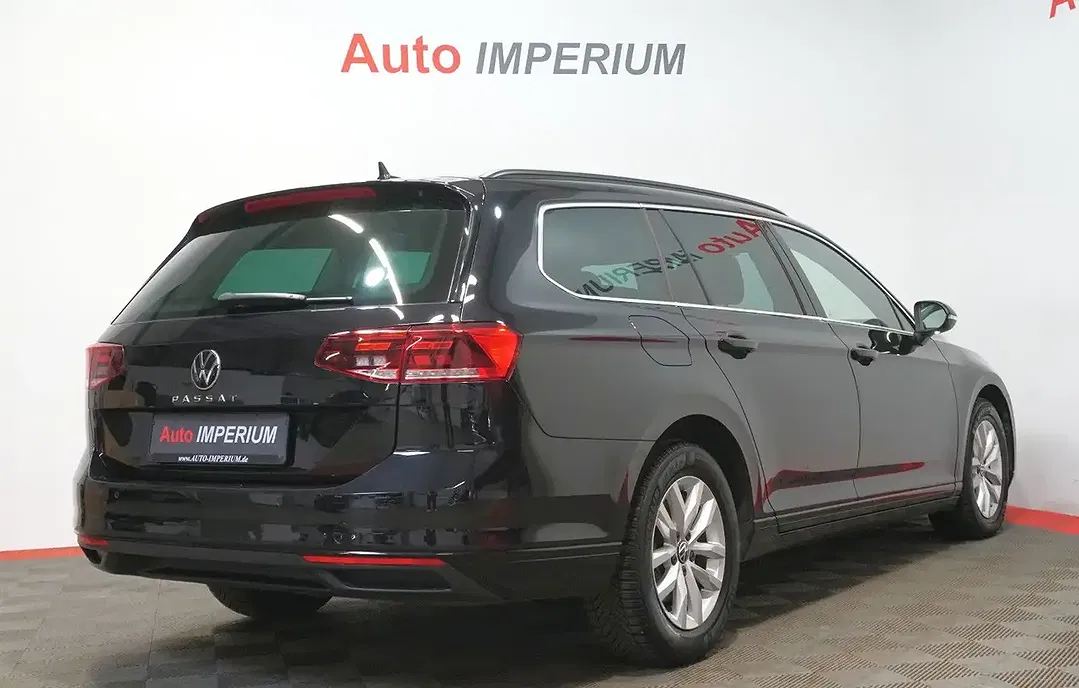 Volkswagen Passat Variant - Thumbnail 3