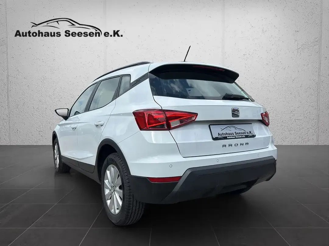 SEAT Arona - Thumbnail 3
