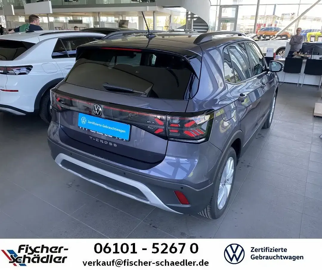 Volkswagen T-Cross - Thumbnail 1