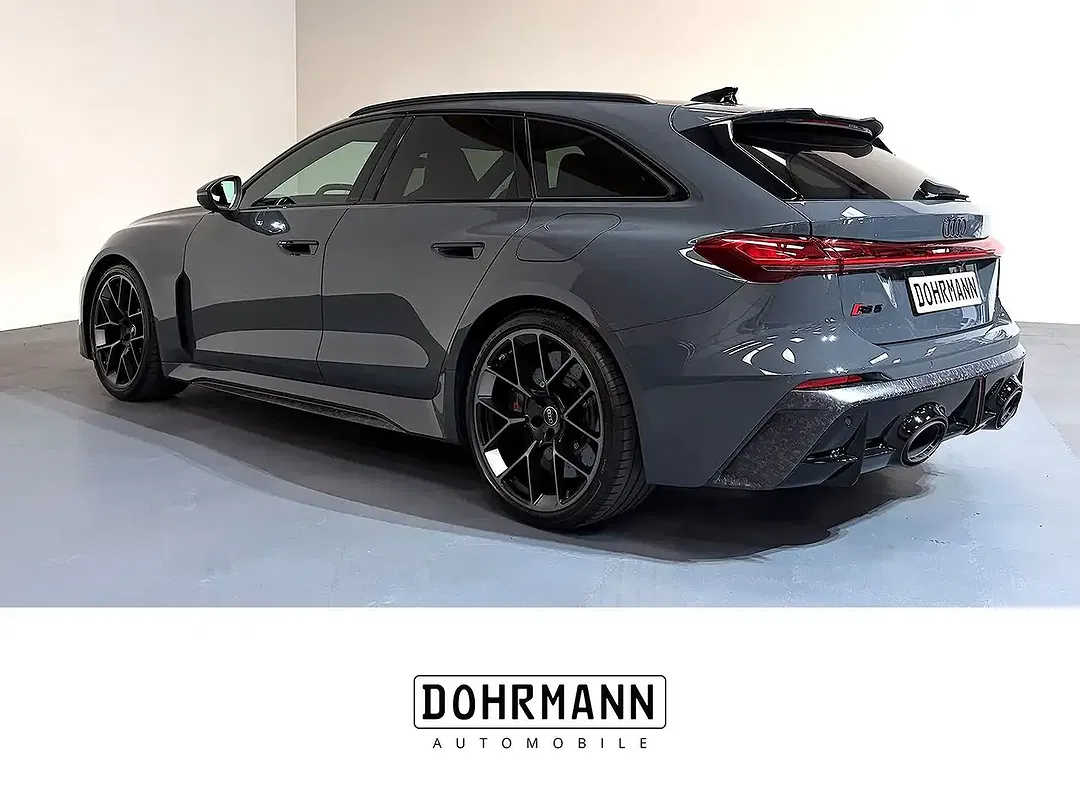 Audi RS5 - Thumbnail 5