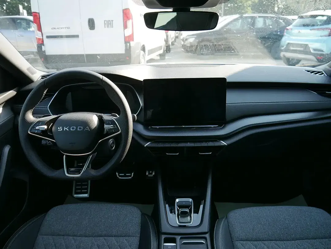 Skoda Octavia - Thumbnail 4