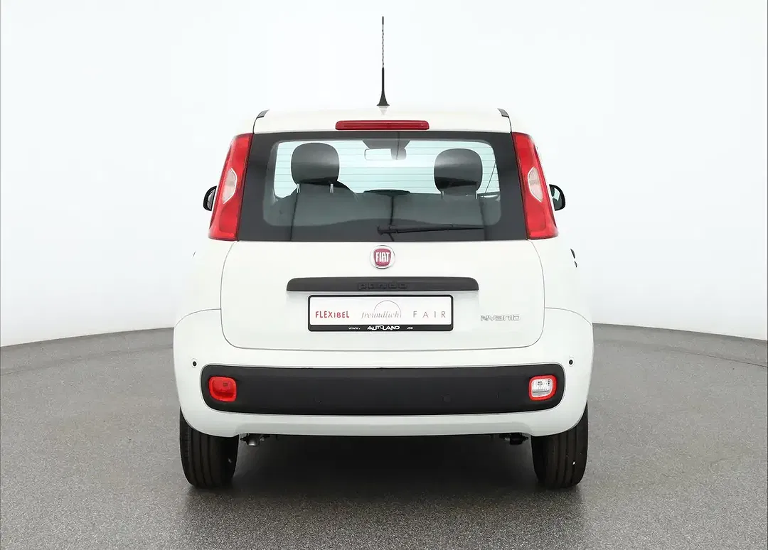 Fiat New Panda - Thumbnail 3