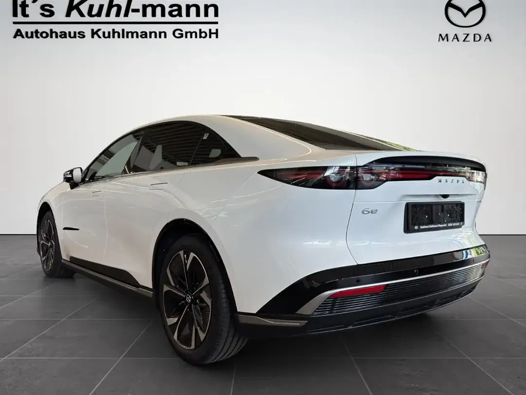 Mazda 6 - Thumbnail 4