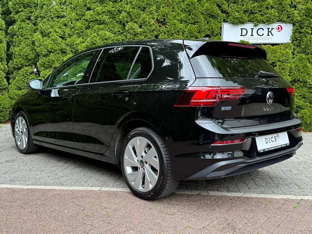 Volkswagen Golf - Thumbnail 5