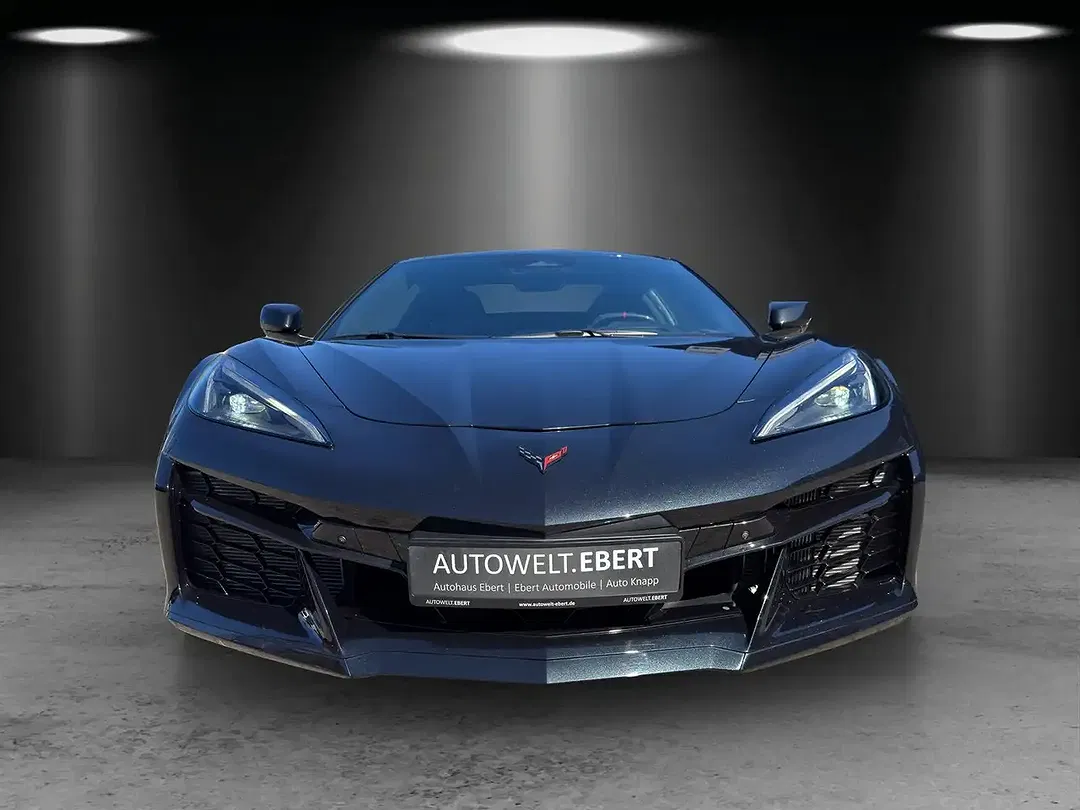 Corvette C8 - Thumbnail 6