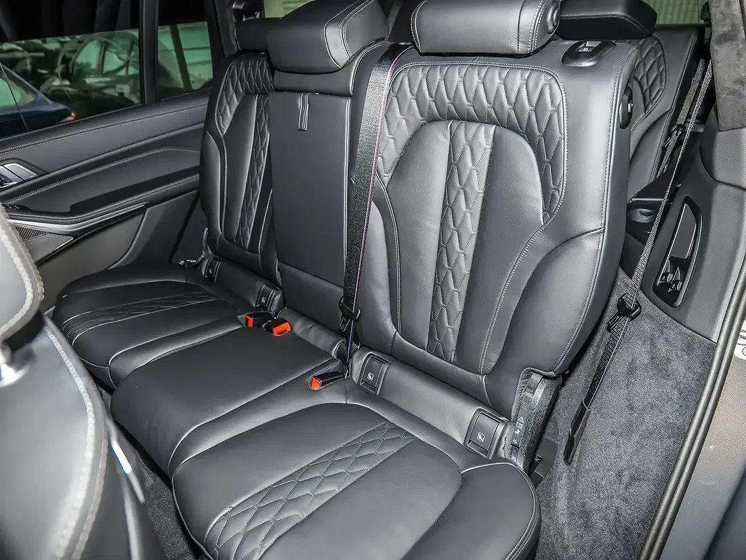 BMW X7 - Thumbnail 9