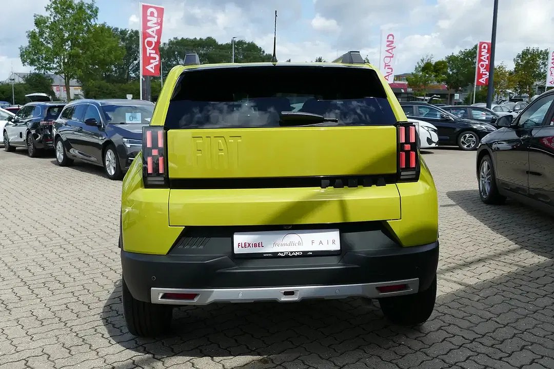 Fiat Grande Panda - Thumbnail 2