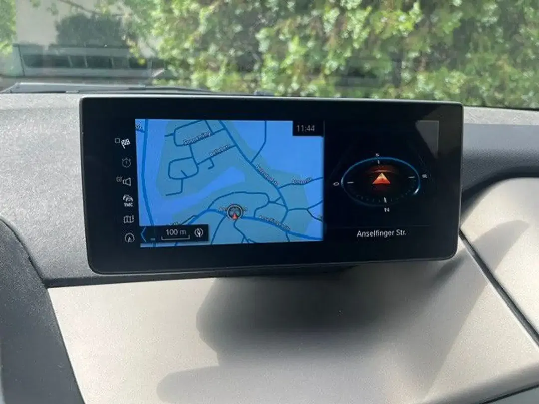 BMW i3 - Thumbnail 13