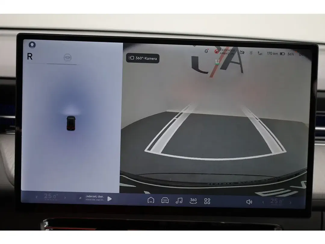 Xpeng G6 - Thumbnail 24