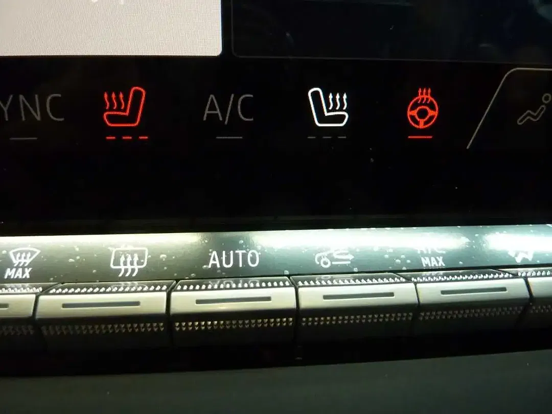 Mitsubishi Eclipse Cross - Thumbnail 13