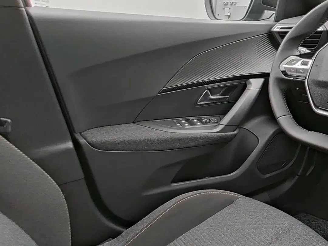 Peugeot 2008 - Thumbnail 13